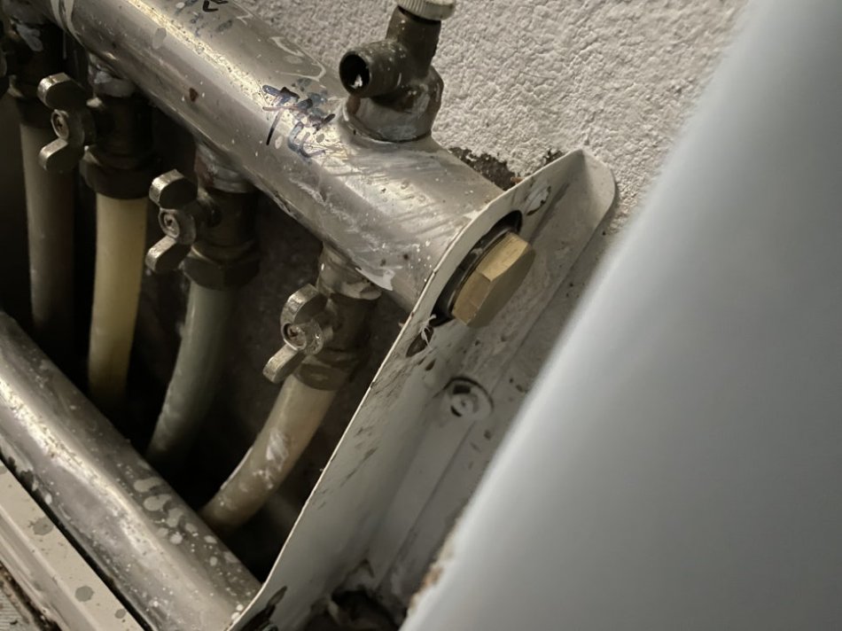 광주 운암동 주택 난방누수 – 보일러 E4·94 에러 원인 해결 - 광주 운암동 배관 시공 사진 4