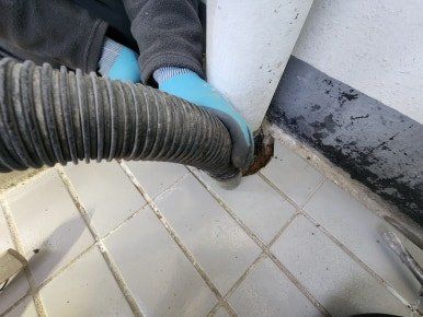 우수관 누수로 인한 방수 보수 및 우수관 재시공 - 광주광역시 배관 시공 사진 6