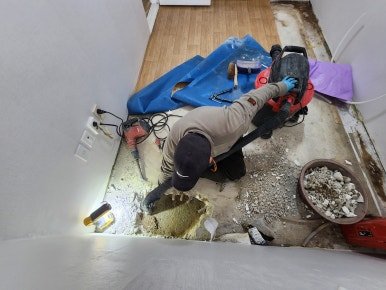 햇빛으로 인한 엑셀 파이프 부식 누수 배관 수리 - 광주광역시 배관 시공 사진 5