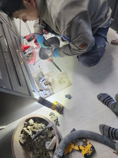 상가 복층 가정집 직수배관 누수 탐지 및 수선 - 광주광역시 배관 시공 사진 5