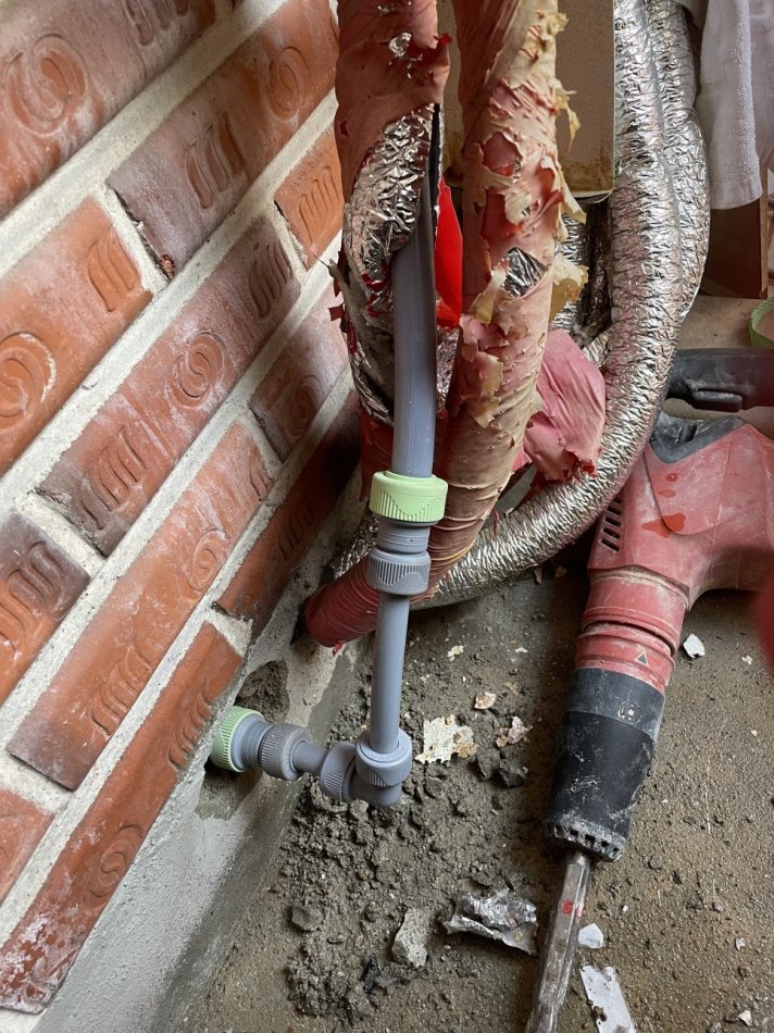 광주 화정동 상가 천장 누수 – 2층 온수배관 파손으로 인한 누수 해결 - 광주 서구 화정동 배관 시공 사진 4